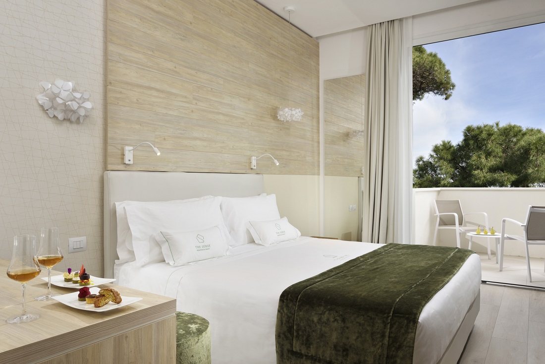 Comfort, Lateral Side Sea View, Balcony