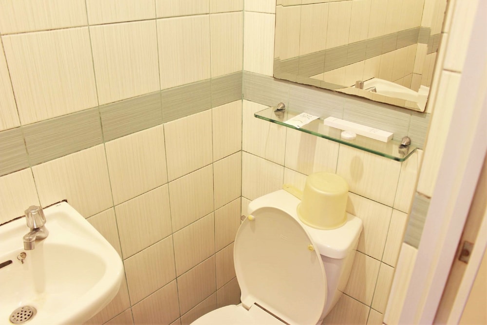 Kabayan Hotel Pasay 69/70