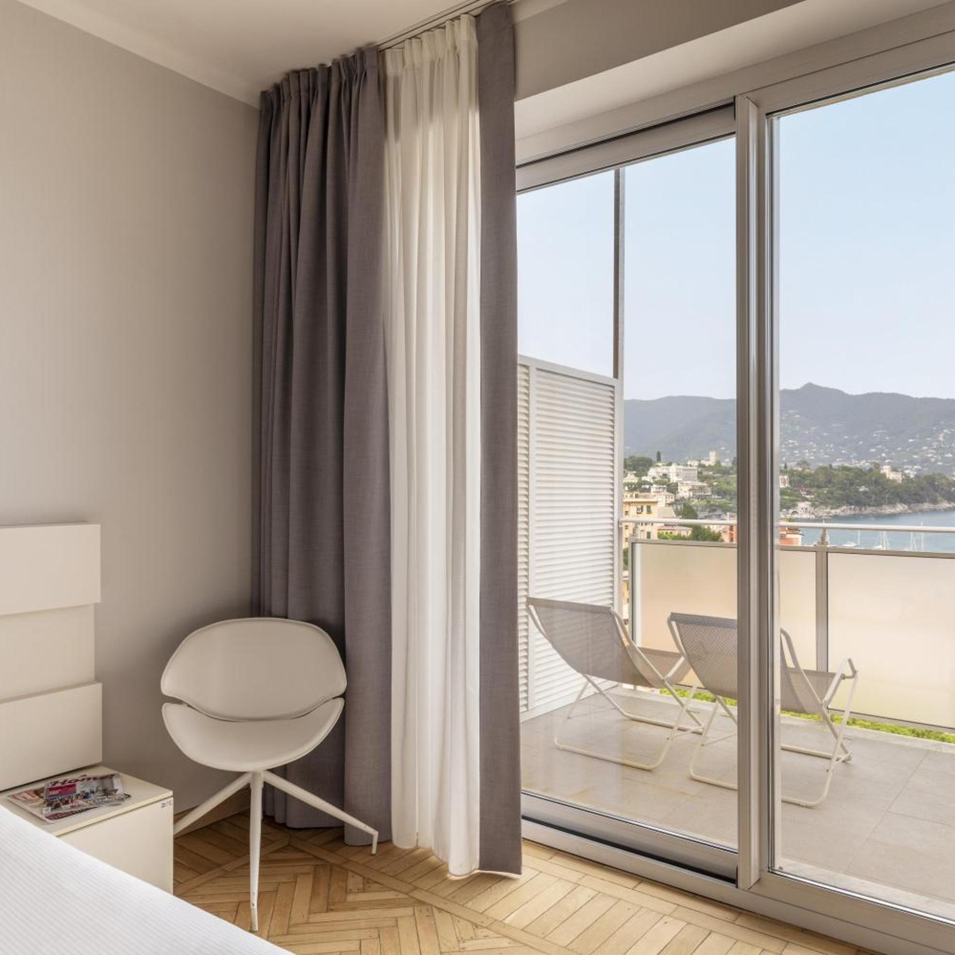 غرفة بسرير مزدوج بإطلالة على البحر، B&B Hotel Park Hotel Suisse Santa Margherita Ligure 10/10