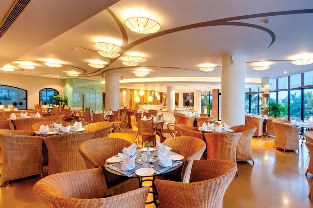 Taj Ganga Kutir Resort & Spa, Raichak 43/50