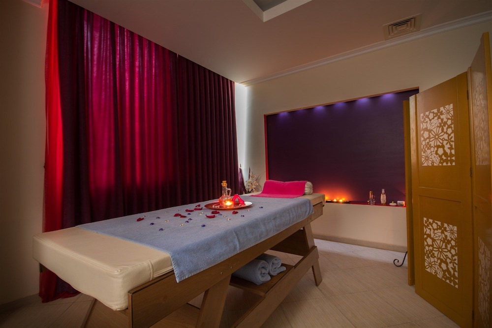 Akbulut Hotel 22/50