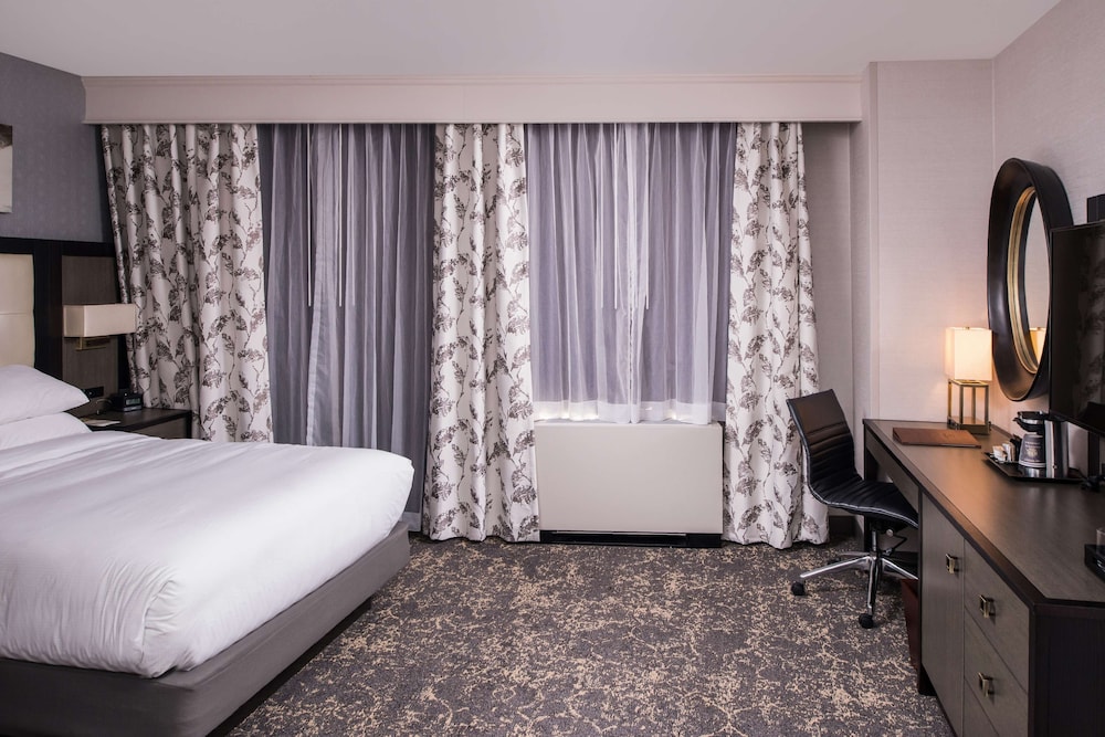 Doubletree By Hilton Utica 19/79