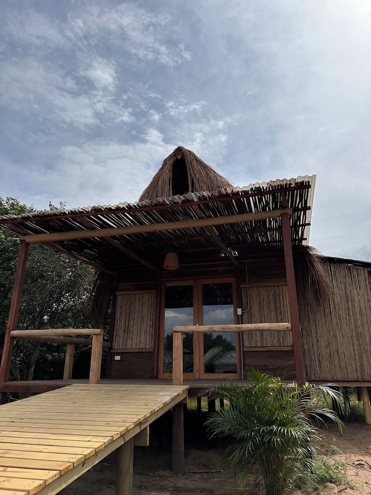 Awatawaa Ecolodge 3/50