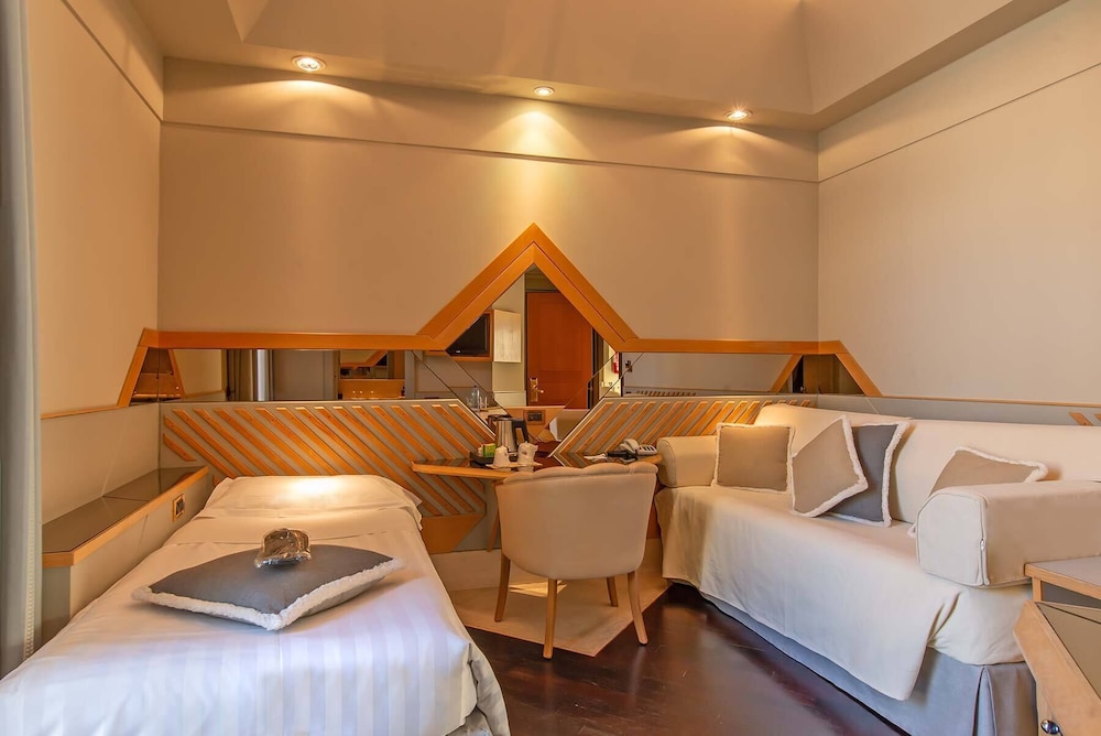BASIC, TWIN BEDS