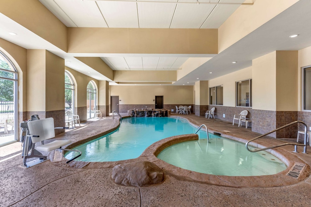 Comfort Suites Frisco 2/39