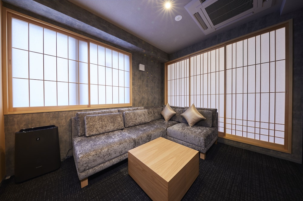 Rinn Shijo Nishinotoin 37/50