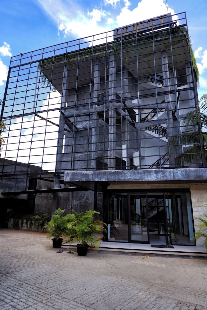 Guest House 555 NKI 2/50