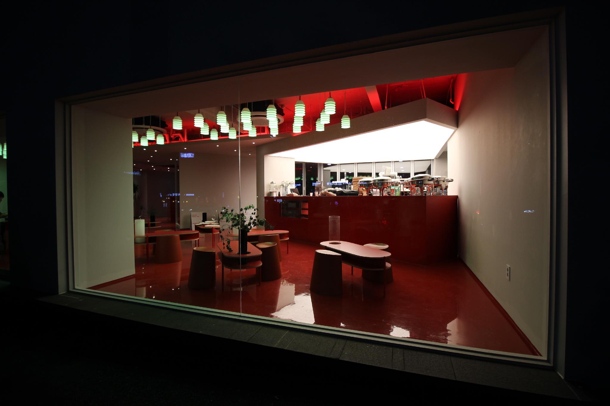 Bobo Hotel Hong Dae 37/41
