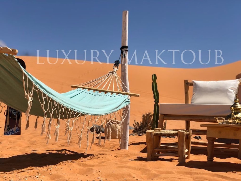 Luxury Maktoub 38/39