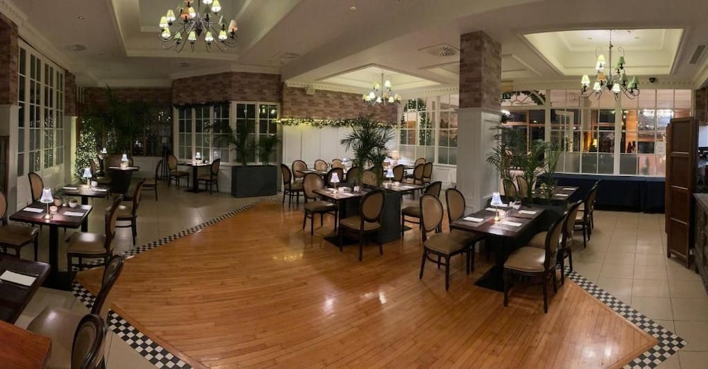 The West Cork Hotel 37/43