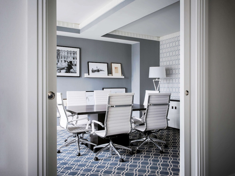Sofitel Washington DC Lafayette Square 72/83