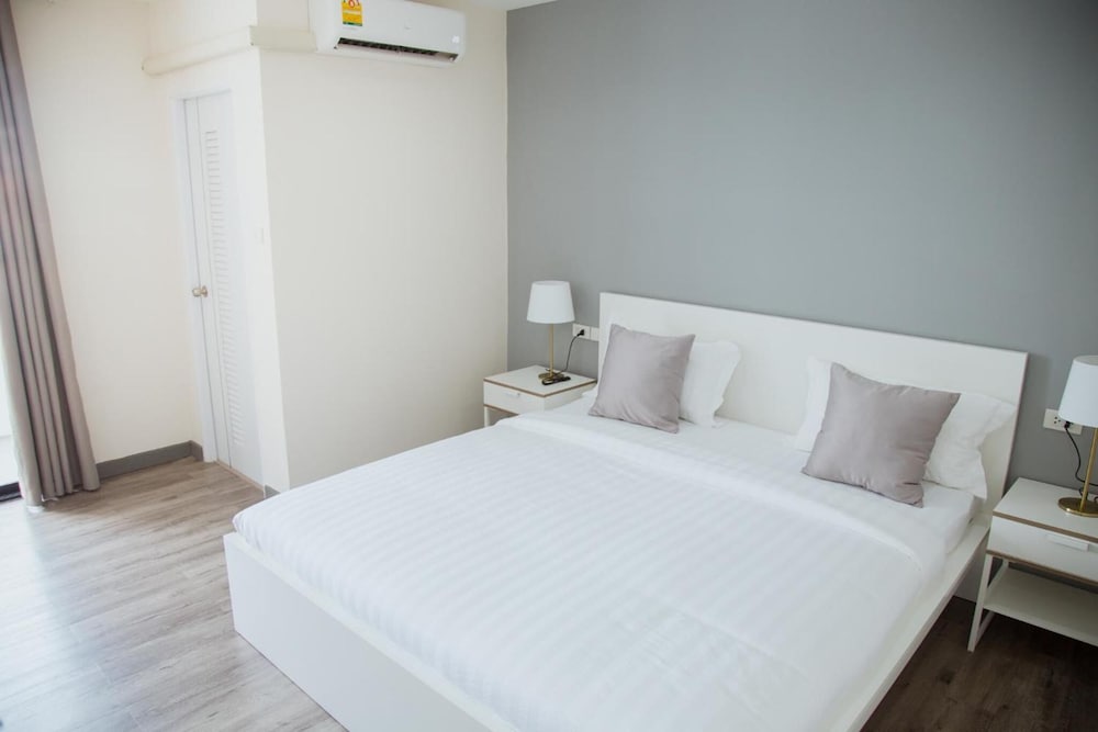 Moca Hotel 15/50