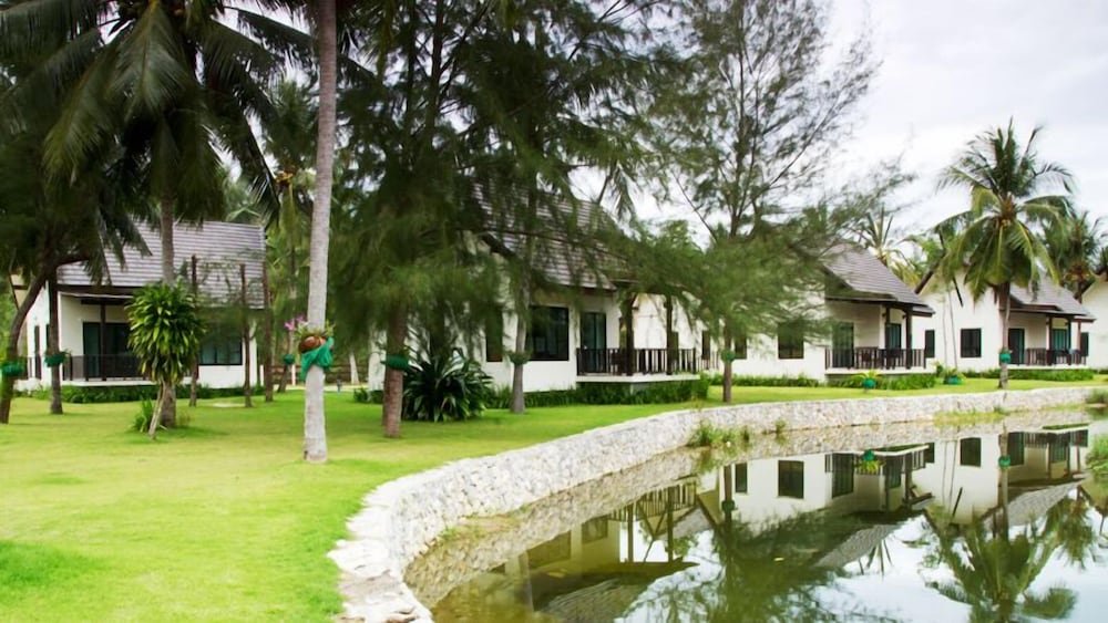 Khao Lak Blue Lagoon Resort 25/42
