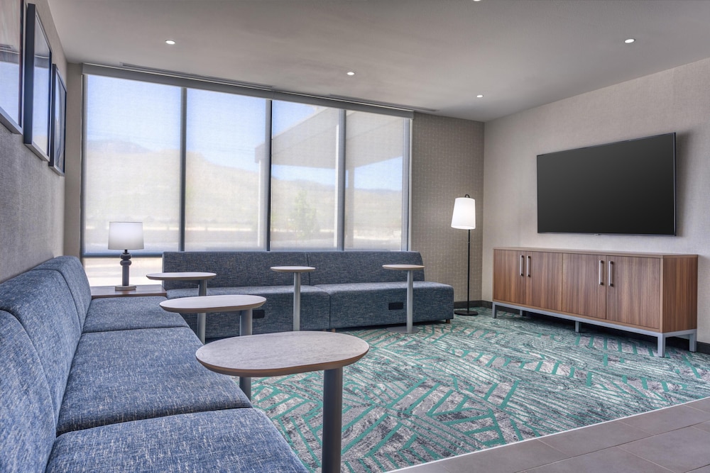 Home2 Suites by Hilton Carson City 36/46