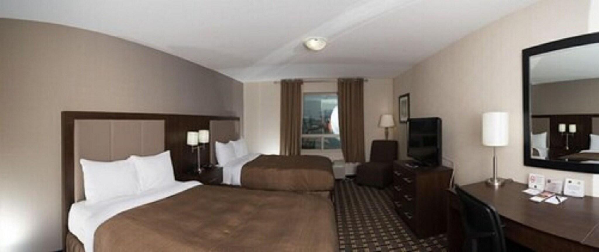 Western Star Inn and Suites Carlyle 10/30