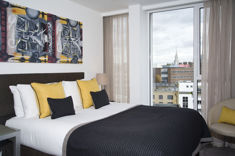 2 BEDROOMS, SUITE, CITY VIEW