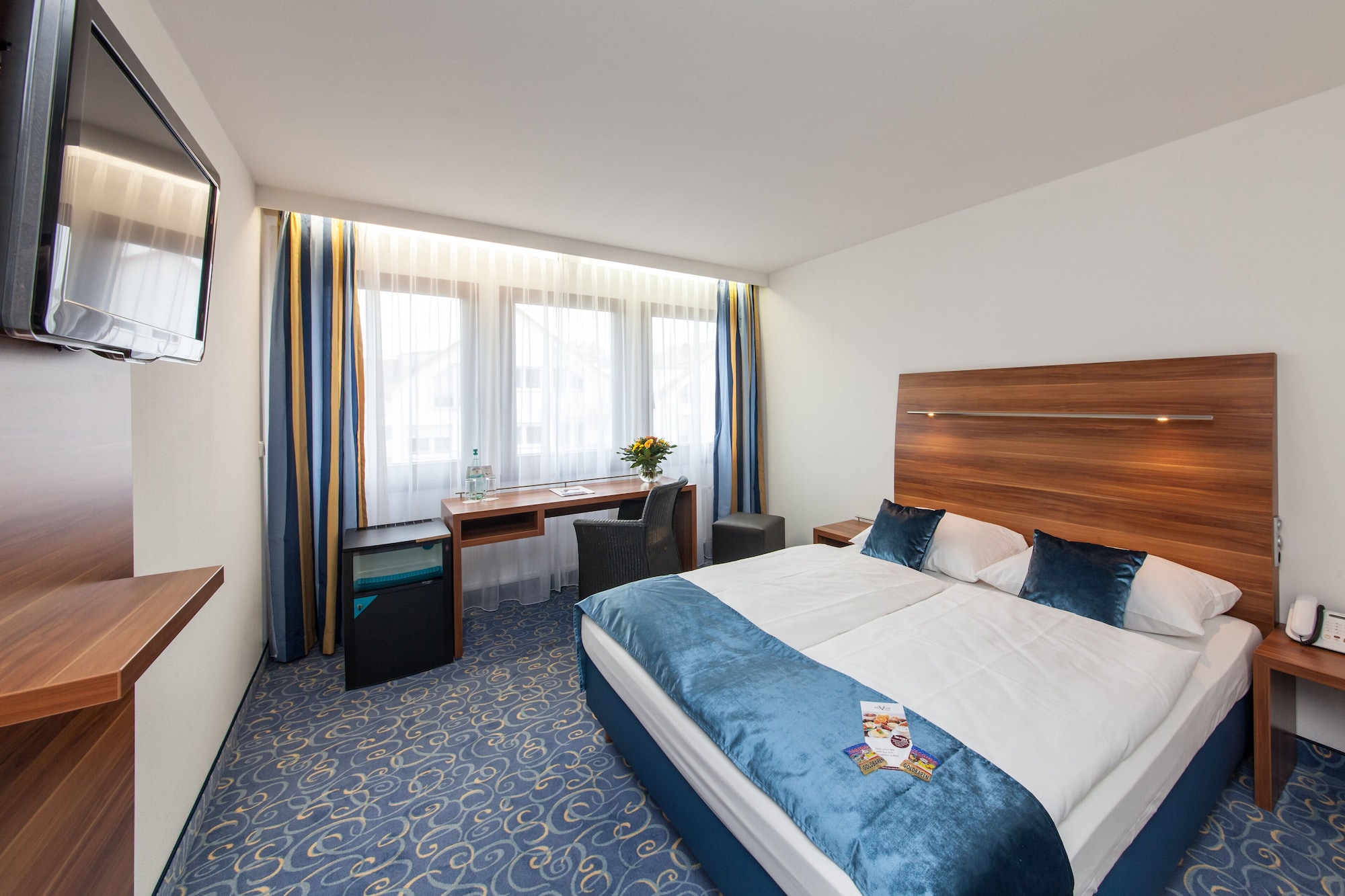 STANDARD, SINGLE, DOUBLE BED