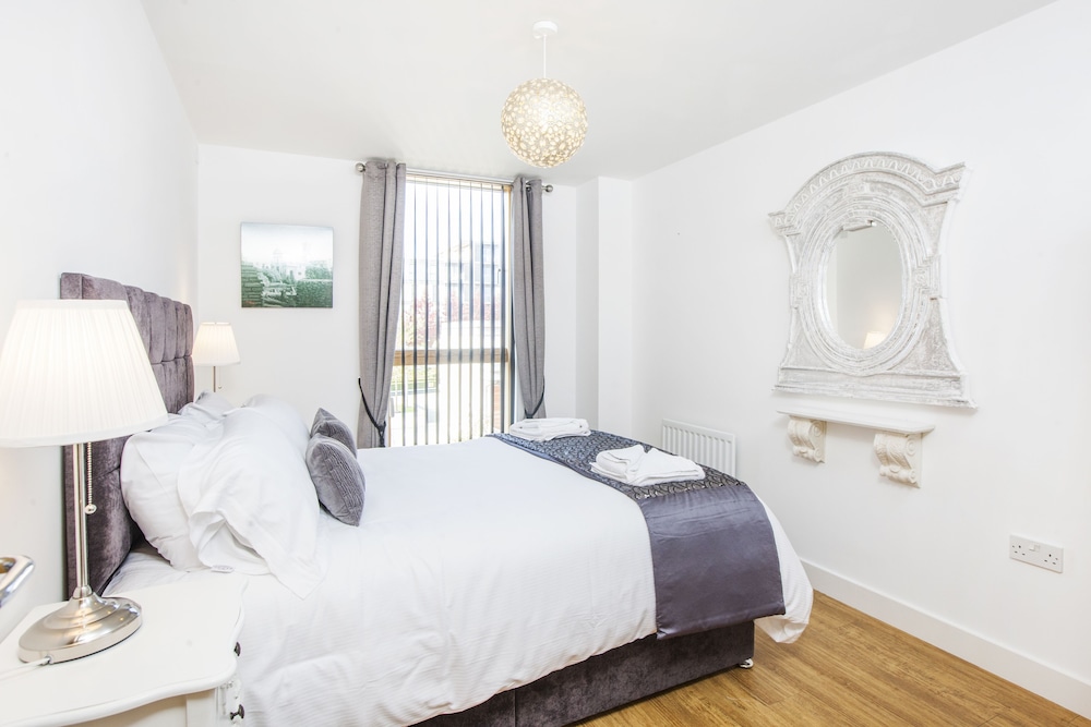 City Stay Apartments - Vizion 24/50