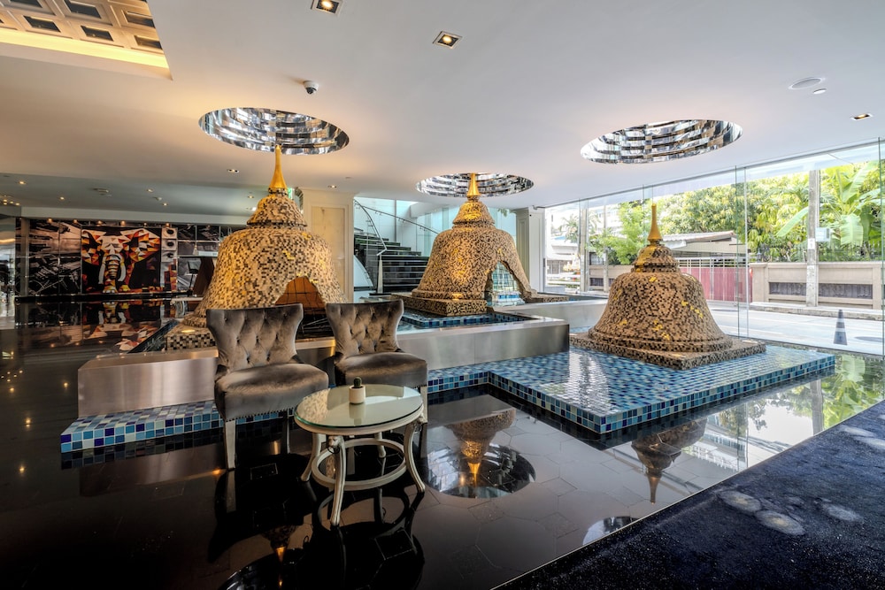 Night Hotel Bangkok (formerly Dream Hotel Bangkok) 52/81
