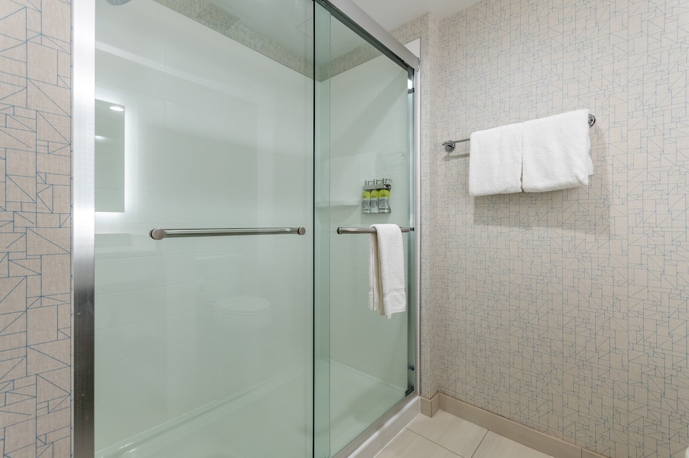 Holiday Inn Express Suites Chilliwack East 10/34