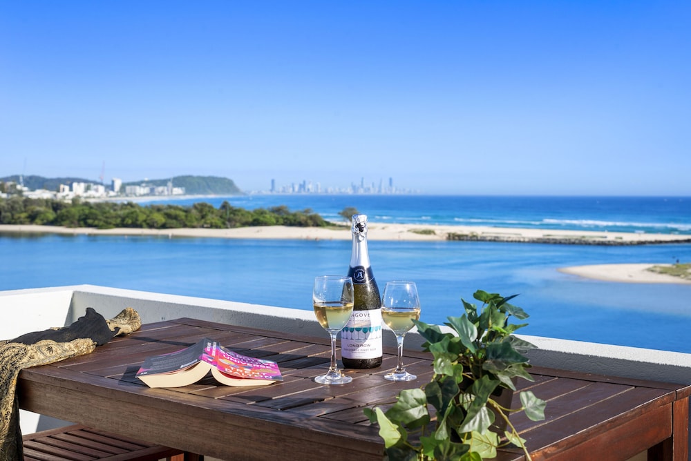LITTLE COVE CURRUMBIN 51/70