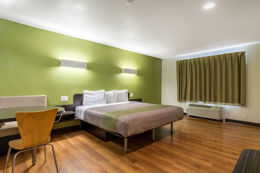Motel6 Redlands, CA 28/43