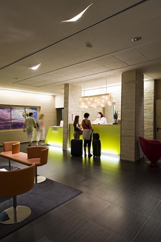 Arli Hotel Business And Wellness 4/41