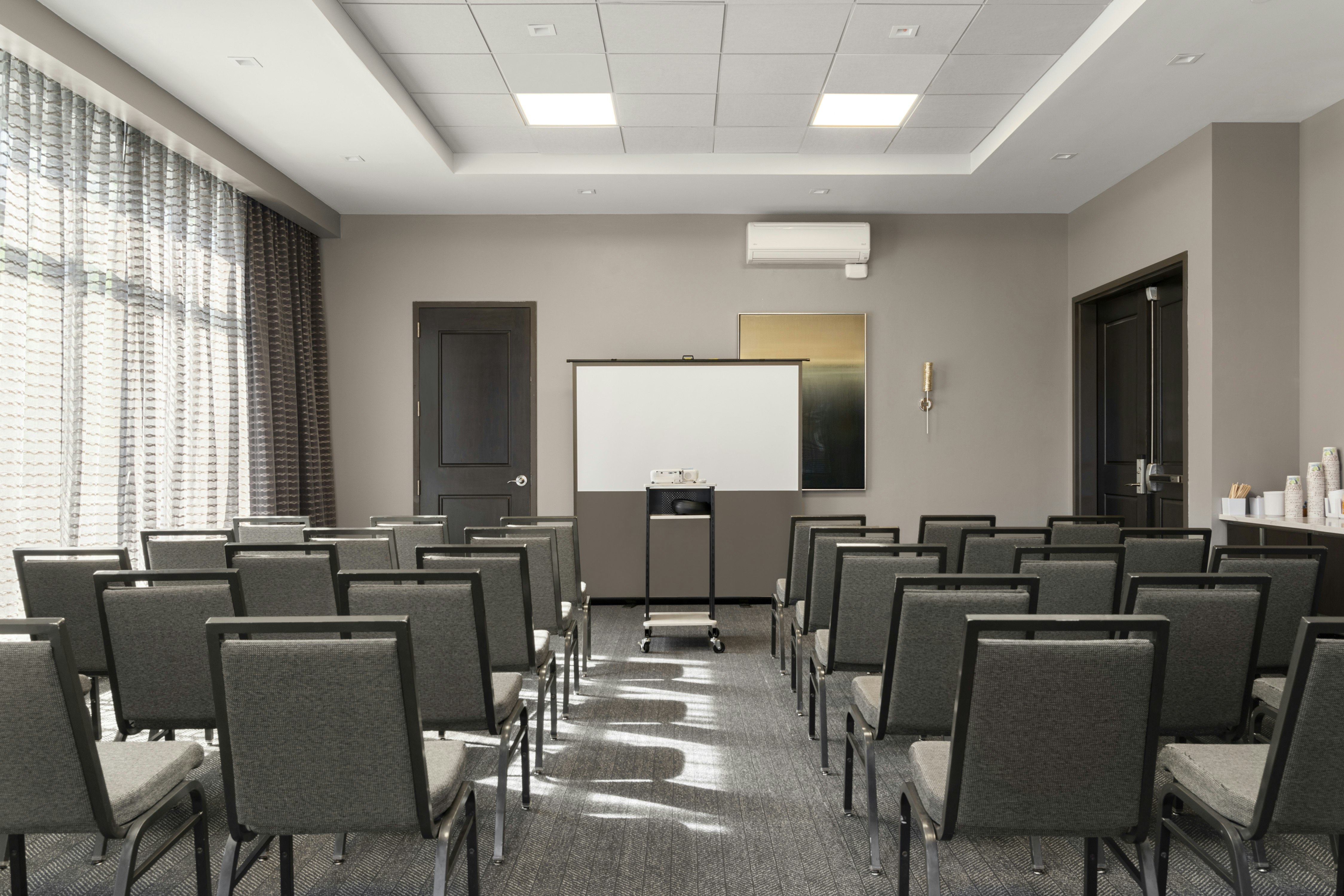 Hampton Inn And Suites Worcester Ma 55/65