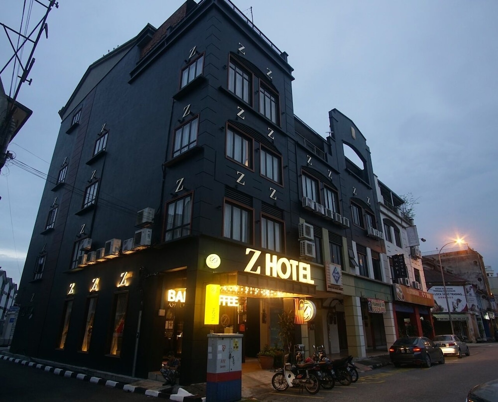 Z Hotel 10/50