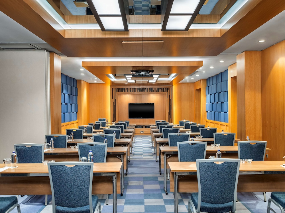 RADISSON BLU HOTEL ISTANBUL SISLI 58/67
