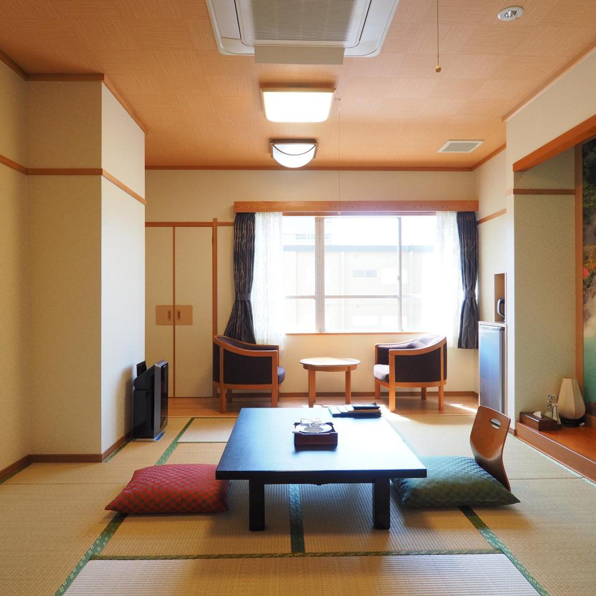 JAPANESE, CITY VIEW, SHARED BATHROOM