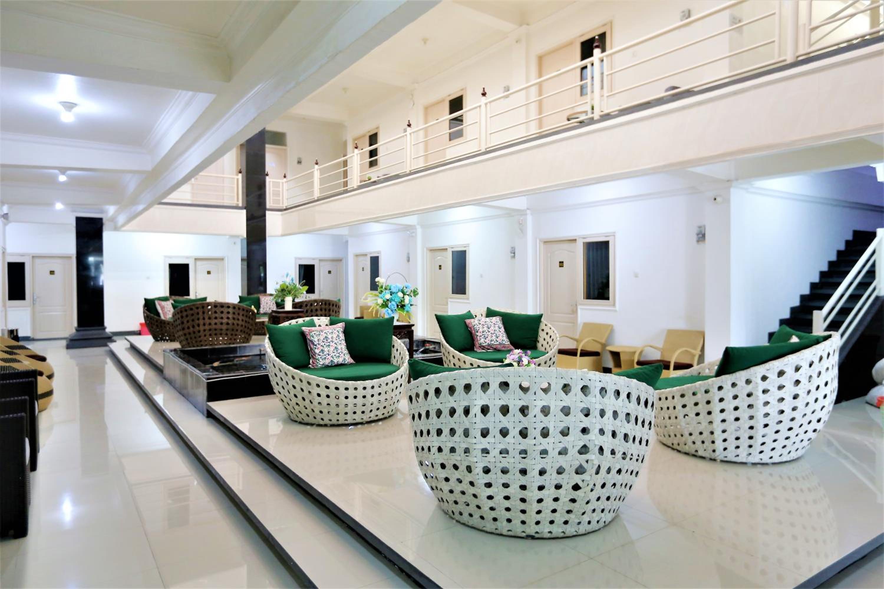 Gading Guest House 28/36