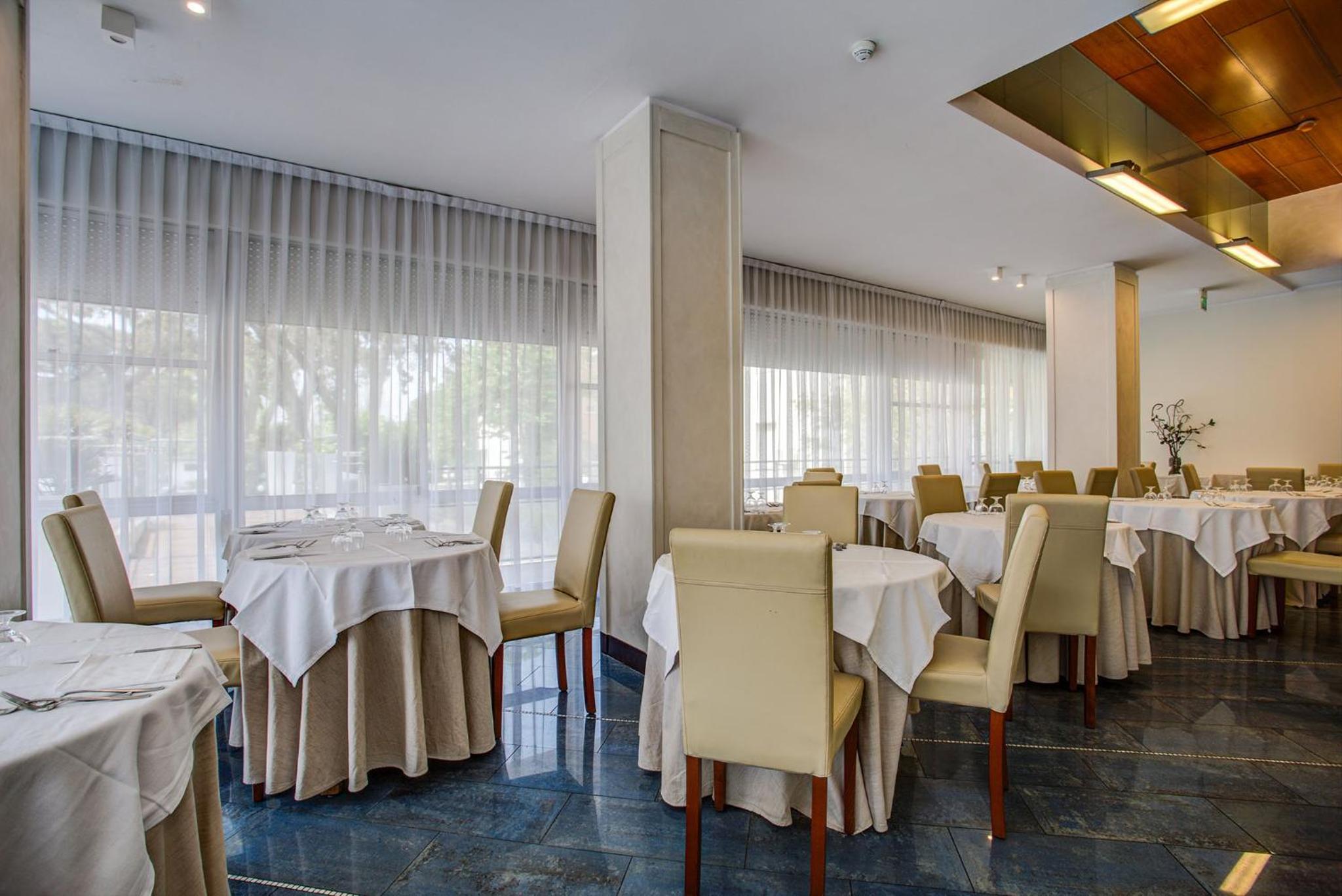 Gambrinus Tower Resort Hotel 33/53