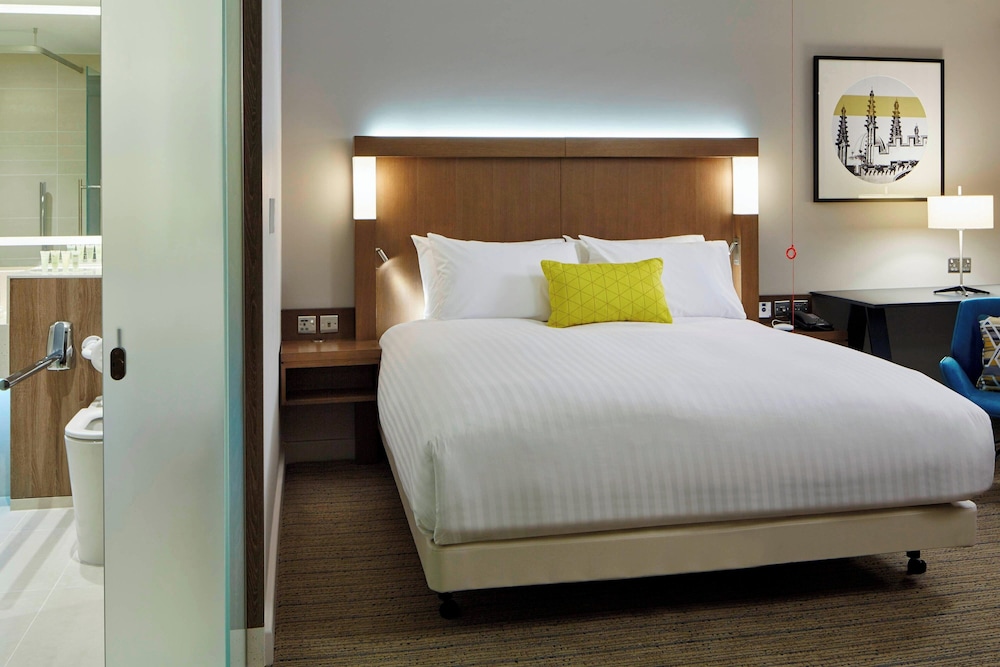 Courtyard By Marriott Oxford South 16/59