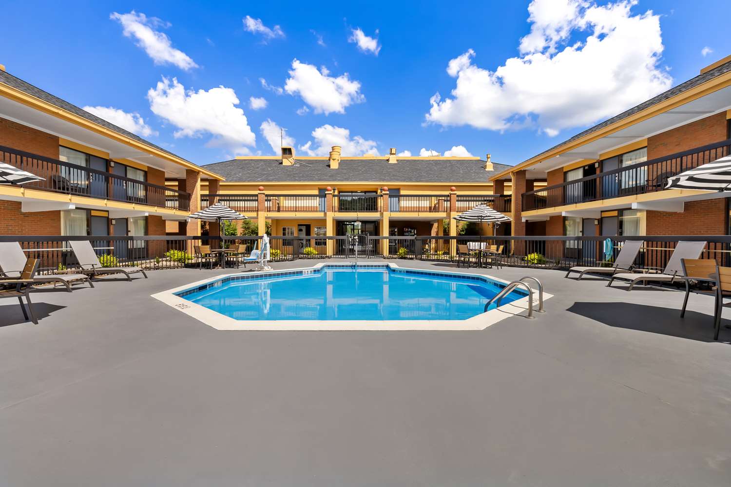 Best Western Fayetteville Inn 41/42