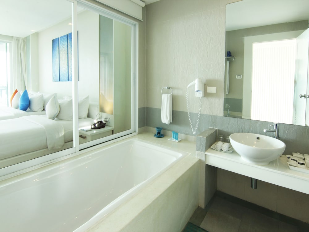 Samui Resotel Beach Resort 63/64