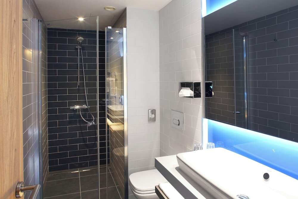 غرفة قياسية بسرير فردي، Holiday Inn Express Ljubljana 5/5