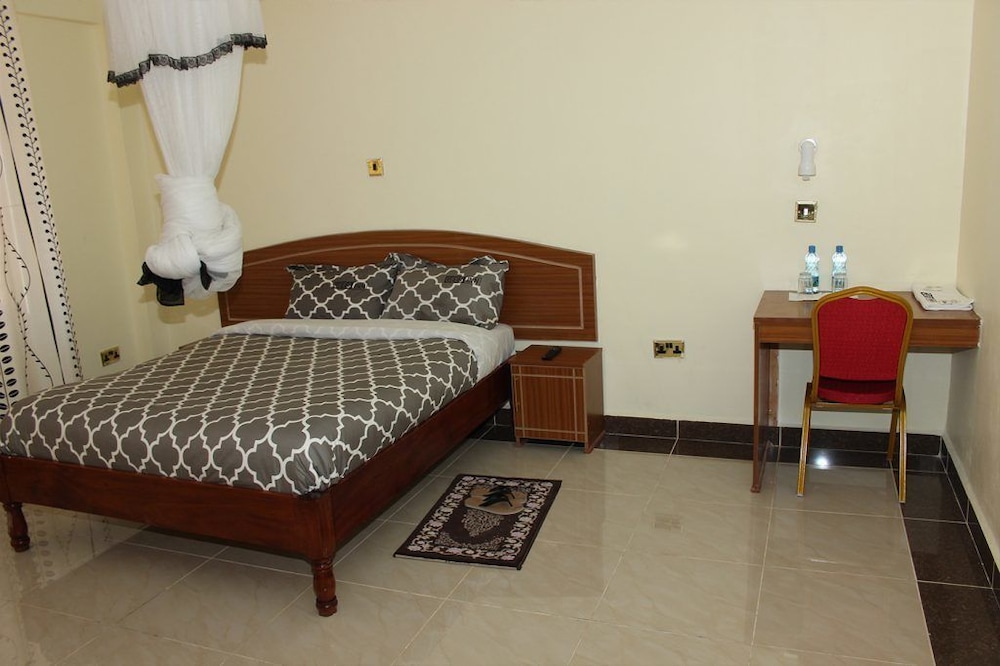 ROOM, TWIN BEDS