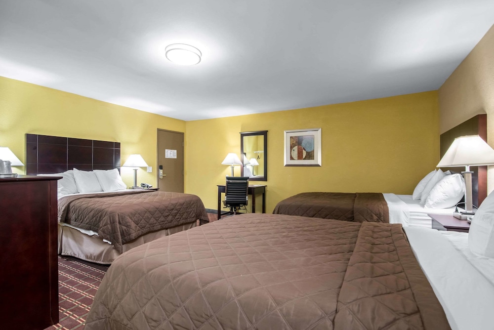 Rodeway Inn Towanda 13/36