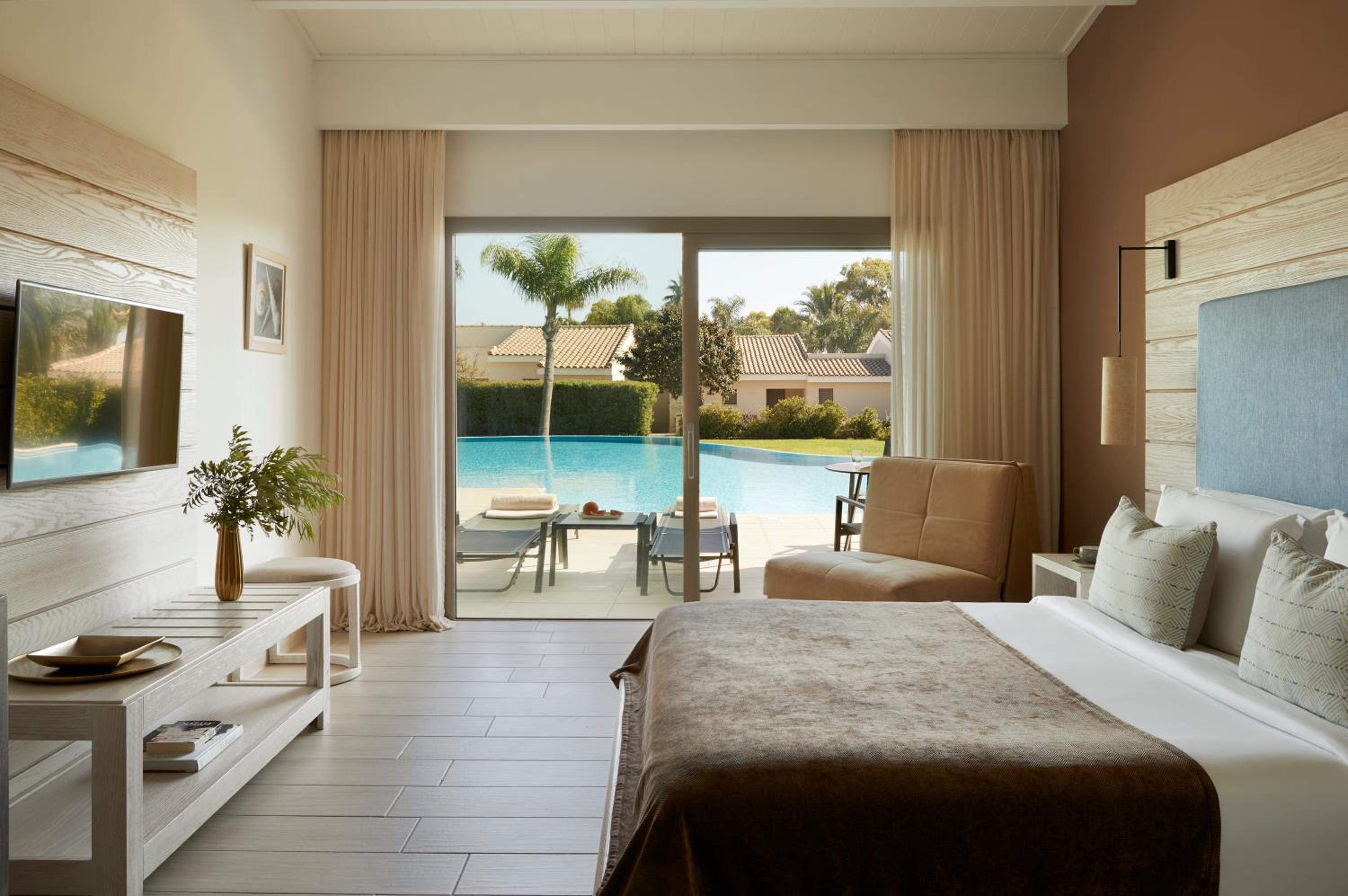 Swim Up, Bungalow, Double Bed, Pool View, Sofa, Bungalow Area