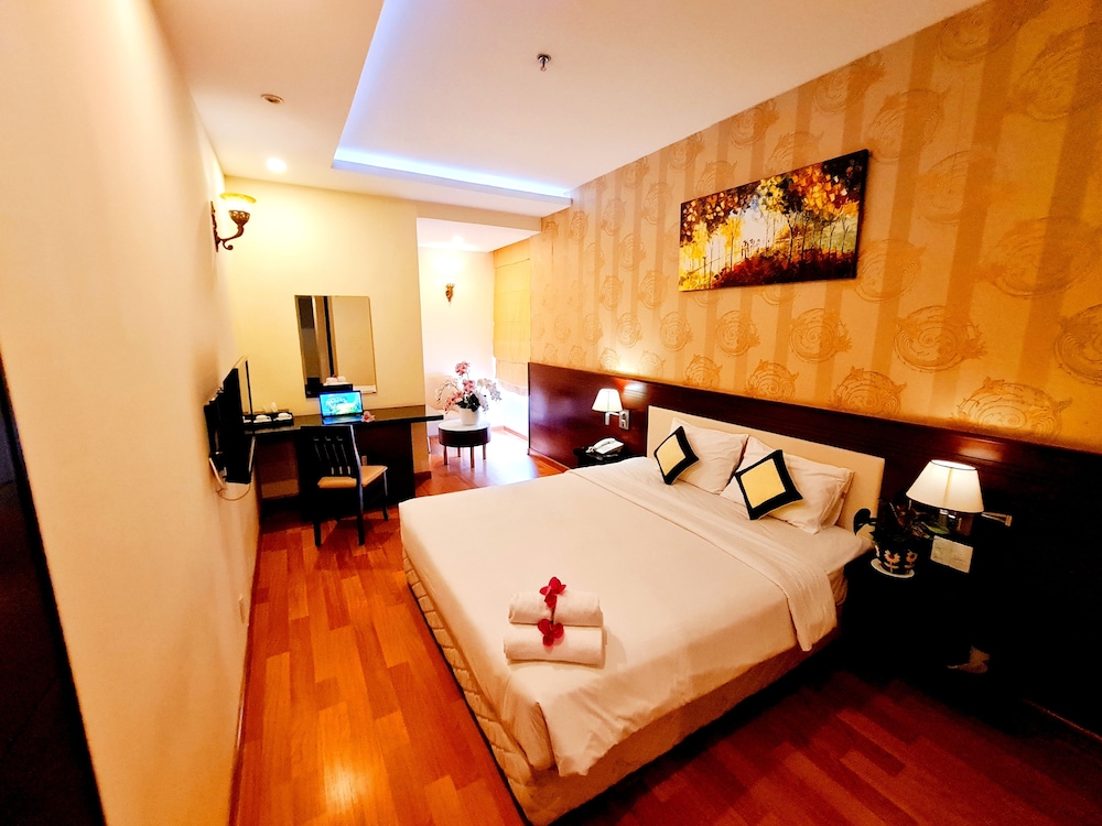 Happy Life Hotel 53/86