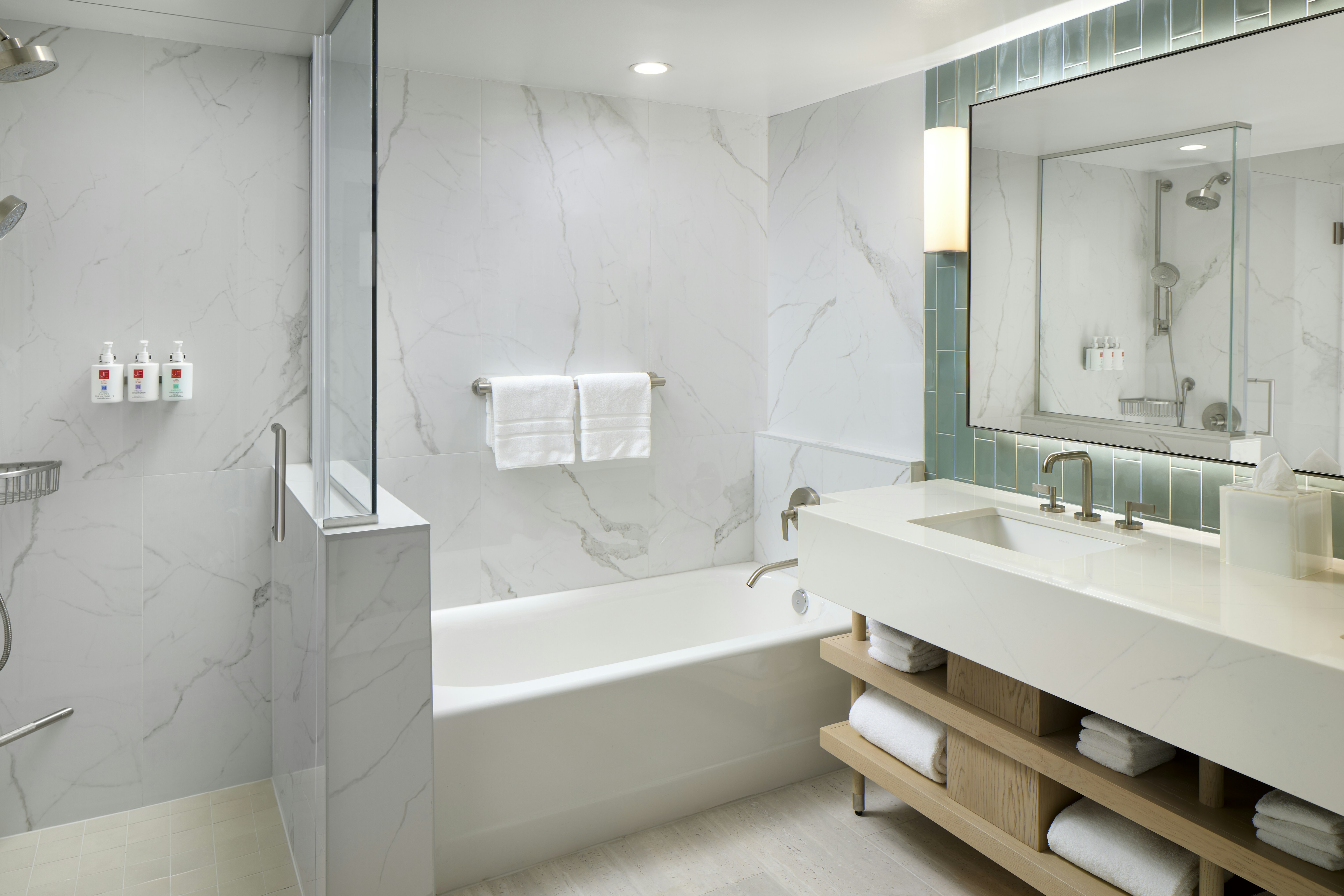 Loews Miami Beach Hotel – South Beach 78/78