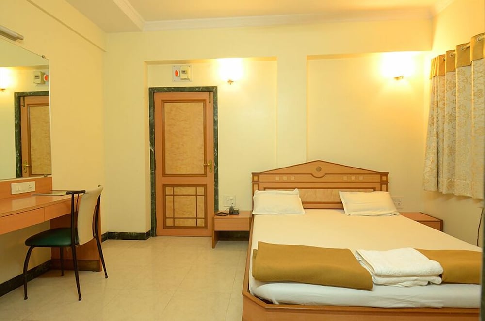 Hotel Pooja International 11/38