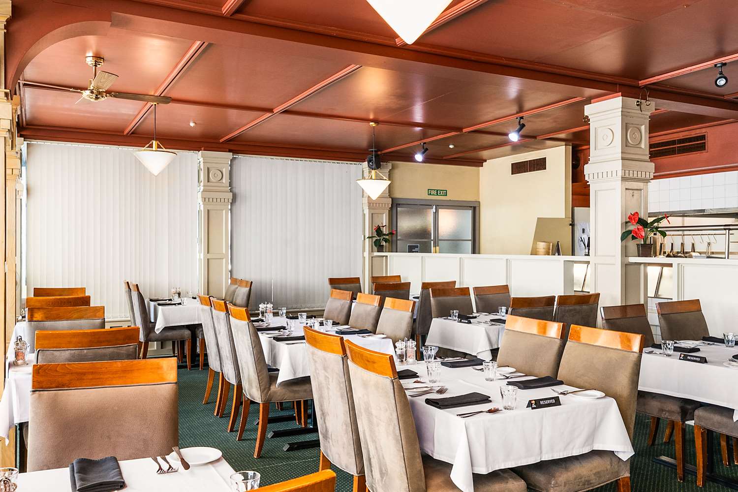 Carnmore Hotel Lower Hutt 7/10