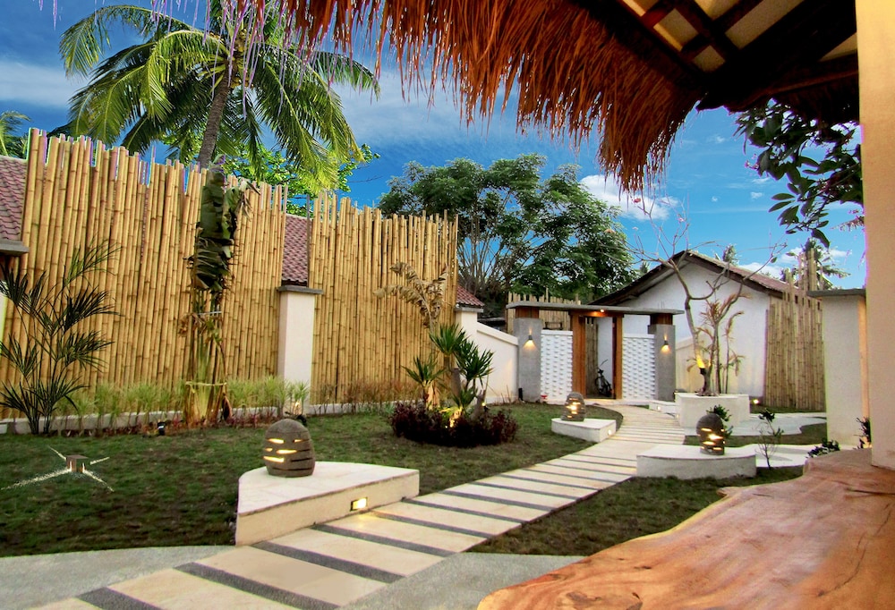The White Key Luxury Villas 31/39