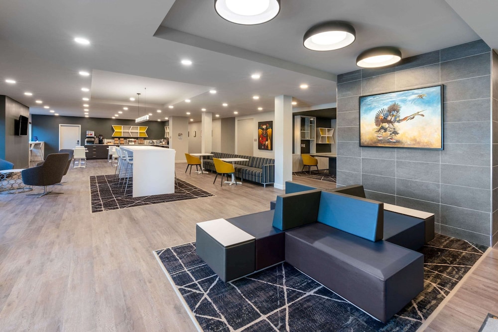 Microtel Inn And Suites By Wyndham Portage La Prairie 23/33