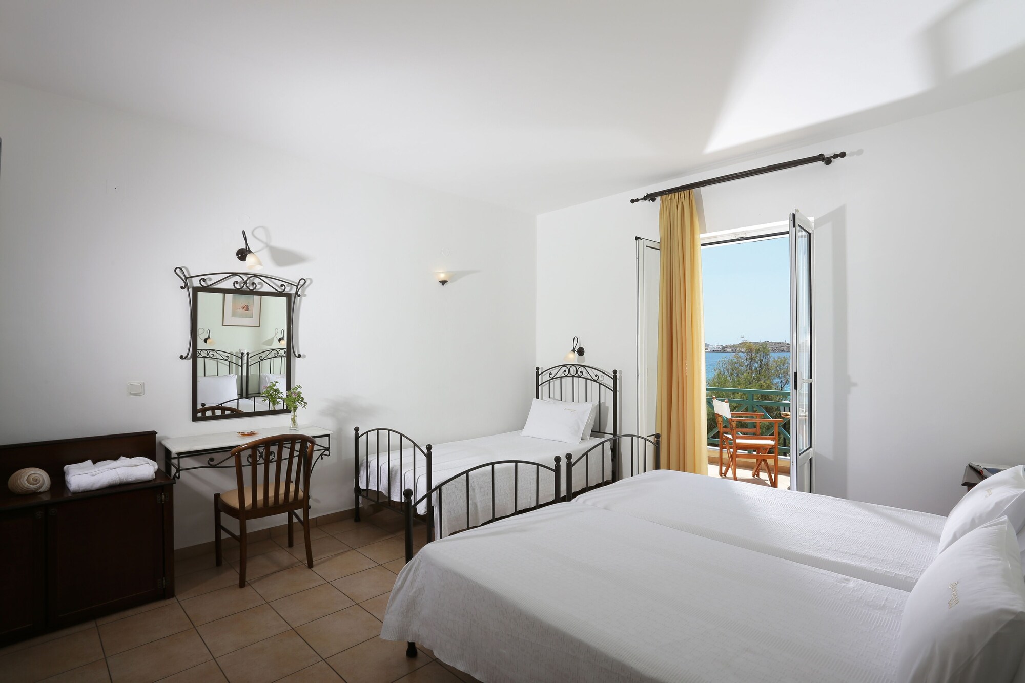ROOM, DOUBLE OR TWIN BED, SEA VIEW