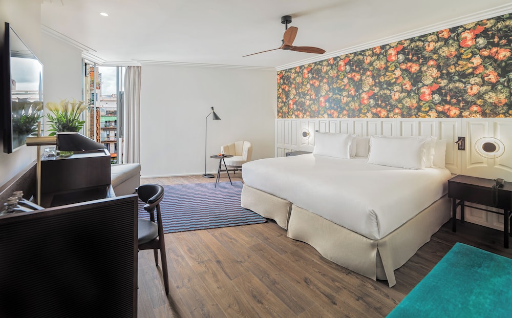 SUPERIOR, DELUXE, SINGLE, DOUBLE BED