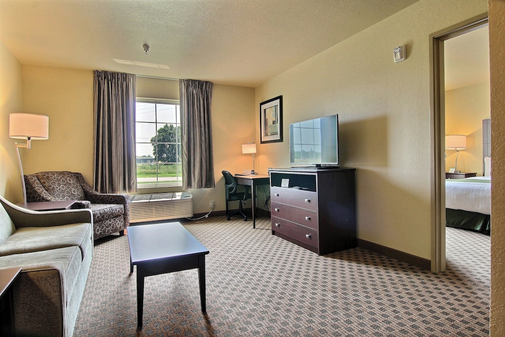 Cobblestone Inn & Suites - Carrington 47/67