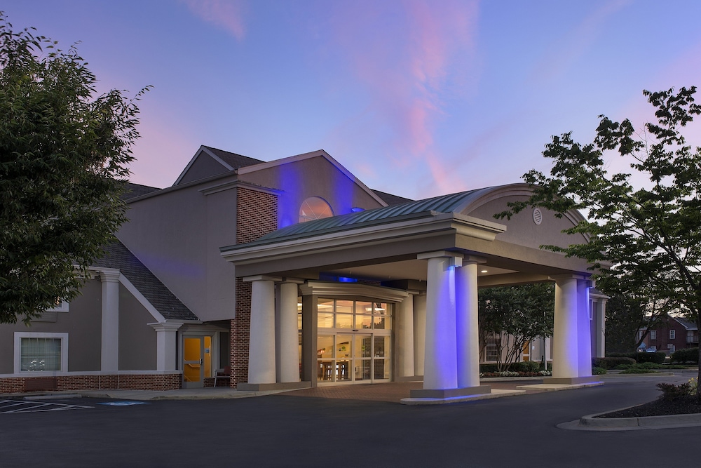 Holiday Inn Express Suites Annapolis 1/49
